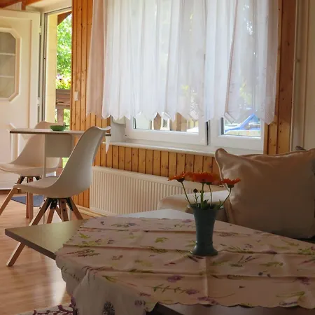 Kölp - Block`s Apartment
